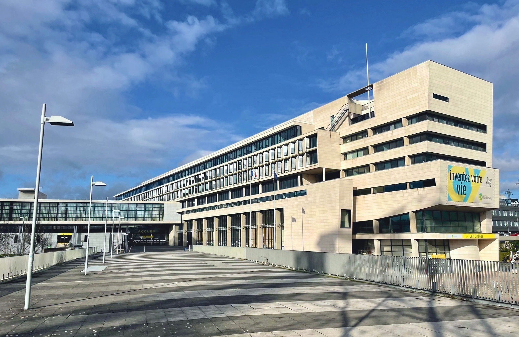 CY Cergy Paris Université - Chênes 1